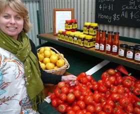 Lonsdale Hydroponics - Schoolies Week Accommodation 0