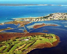 Queenscliff Golf Club - Schoolies Week Accommodation 0