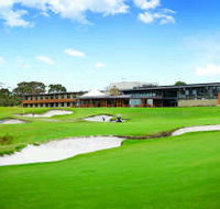 Peninsula Kingswood Country Golf Club - Schoolies Week Accommodation
