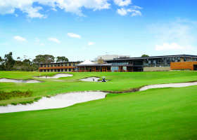 Peninsula Kingswood Country Golf Club - Schoolies Week Accommodation 0