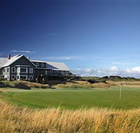 Barwon Heads Golf Club - Schoolies Week Accommodation