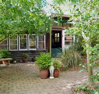 Gumnut Hideaway Gallery - Schoolies Week Accommodation