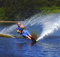 WOW Walking On Water - Schoolies Week Accommodation