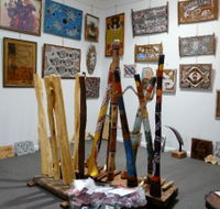 Laddie Timbery Aboriginal Art and Crafts - Schoolies Week Accommodation