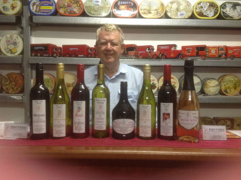 Holland Wines - Schoolies Week Accommodation 6