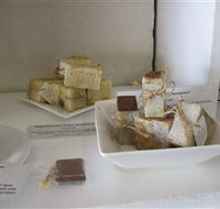 Deb's Massage - Schoolies Week Accommodation