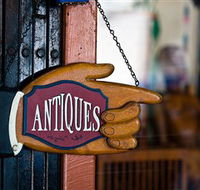 Bowning Antique Centre - Schoolies Week Accommodation