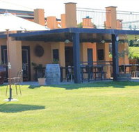 Tumbarumba Wine Escapes - Schoolies Week Accommodation
