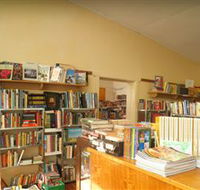 Corryong Browsers Bookshop - Schoolies Week Accommodation