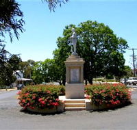 Goombungee War Memorial - Schoolies Week Accommodation