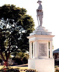 Goombungee War Memorial - Schoolies Week Accommodation 1