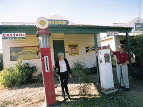 Pioneer Park - Schoolies Week Accommodation 0