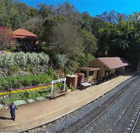 Spring Bluff Railway Station - Schoolies Week Accommodation