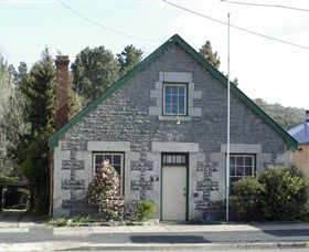Uralla Heritage Walk - Schoolies Week Accommodation 1