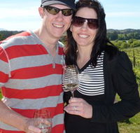Kenny Escapes Food and Wine Tours - Schoolies Week Accommodation