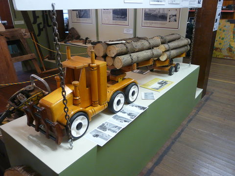 Yarraman Heritage Centre - Schoolies Week Accommodation 9