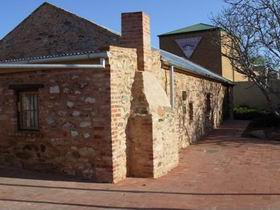 Reynella Horse Changing Station - Schoolies Week Accommodation 2