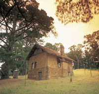 Heysen - The Cedars - Schoolies Week Accommodation