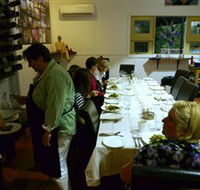 Rilka's Real Food Cooking School - Schoolies Week Accommodation