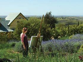The Jonathan Art Centre - Schoolies Week Accommodation 1