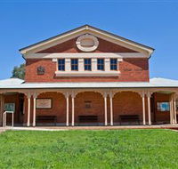 Cobar Heritage Walk - Schoolies Week Accommodation