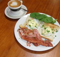 Breretons Bakery and Coffee Lounge - Schoolies Week Accommodation