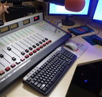 Peak Hill FM Community Radio Station - Schoolies Week Accommodation