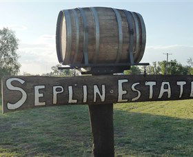Seplin Estate Wines - Schoolies Week Accommodation 6