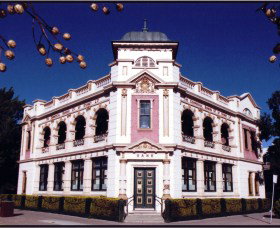 Moree Plains Gallery - Schoolies Week Accommodation 0