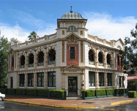 Moree Plains Gallery - Schoolies Week Accommodation 1