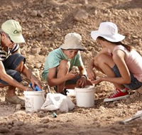 Mt Hay Gemstone Tourist Park - Schoolies Week Accommodation