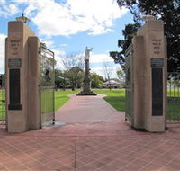 Goondiwindi War Memorial - Schoolies Week Accommodation