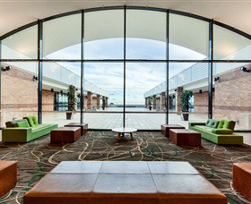 Blue Mountains Cultural Centre - Schoolies Week Accommodation 1