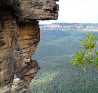 Three Sisters - Honeymoon Bridge - Schoolies Week Accommodation