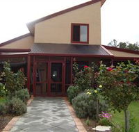 Nightingale Wines - Schoolies Week Accommodation
