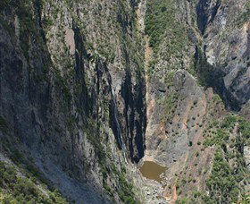 Wollomombi Falls - Schoolies Week Accommodation 2