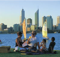 Swan River Foreshore - Schoolies Week Accommodation