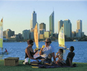 Swan River Foreshore - Schoolies Week Accommodation 0