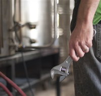 HopDog Beer Works Brewery - Schoolies Week Accommodation