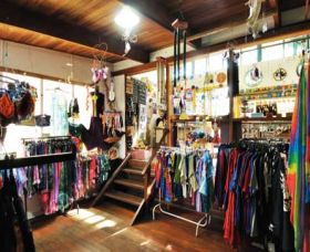 Nimbin Craft Gallery - Schoolies Week Accommodation 0