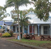 Laurieton Riverside Seafoods - Schoolies Week Accommodation
