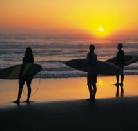 Lighthouse Beach - Schoolies Week Accommodation