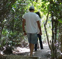 Three Sisters walking track - Schoolies Week Accommodation