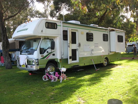 Taunton Farm Holiday Park - Schoolies Week Accommodation 7