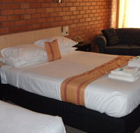 Hilldrop Motor Inn - Schoolies Week Accommodation