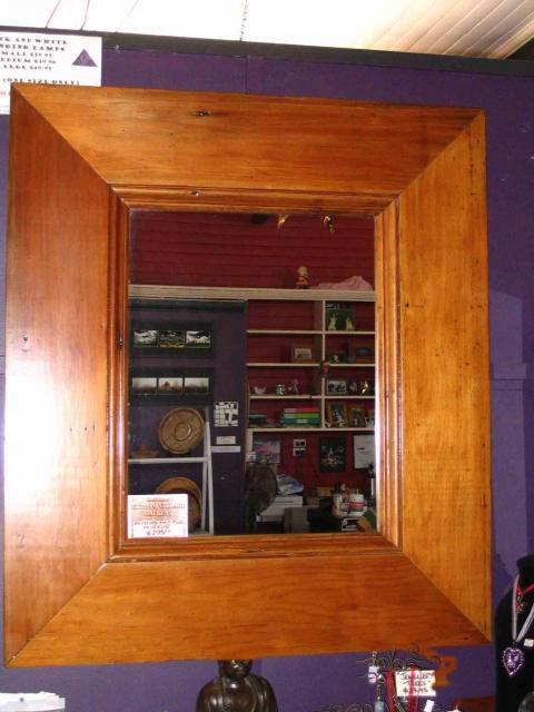 Eltham Village Gallery & Trading Company - Schoolies Week Accommodation 0