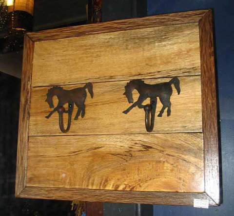 Eltham Village Gallery & Trading Company - Schoolies Week Accommodation 2