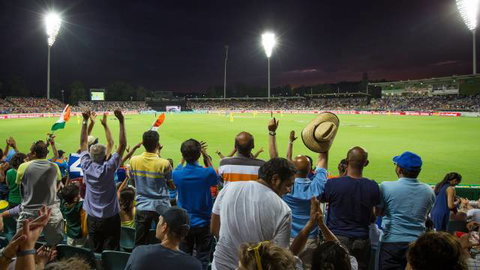 Manuka Oval - Schoolies Week Accommodation 0