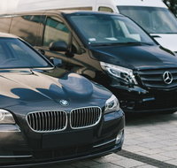 Perth Airport to Hotel Round-Trip Private Business Transfer - Schoolies Week Accommodation