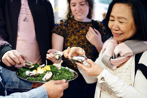 Queen Victoria Market Ultimate Foodie Tour - Schoolies Week Accommodation 1